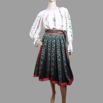 Alte rumänische Tracht aus Oltenien