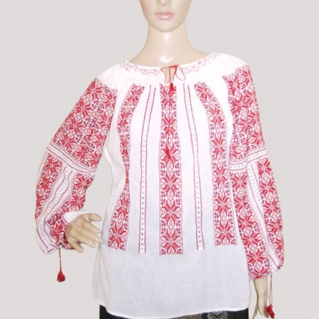 Blusa rumana hecha a mano: blusa tradicional cosida a mano con intrincados bordados rojos