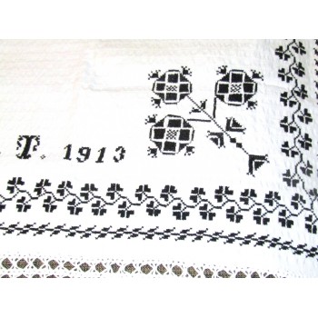 Mantel húngaro antiguo de Transilvania de 1913