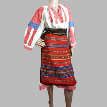 Rumænsk bondedragt vintage, traditionelt kostume fra Oltenia