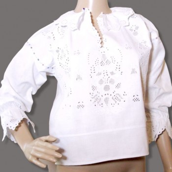 Blusa rumana vintage hecha a mano de Transilvania, blusa popular bordada blanca
