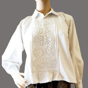Hand embroidered Romanian folk shirt , traditional Romanian blouse from Transylvania
