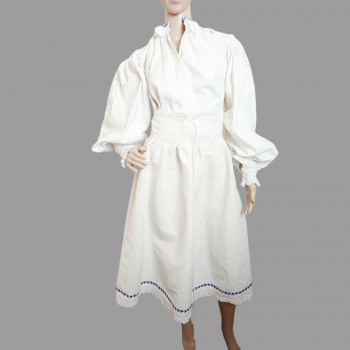 Costum popular romanesc vechi din Transilvania, Arad, ie romaneasca si fusta brodate manual