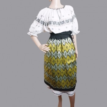 Costume folklorique roumain d'Olténie, costume traditionnel fait main vintage