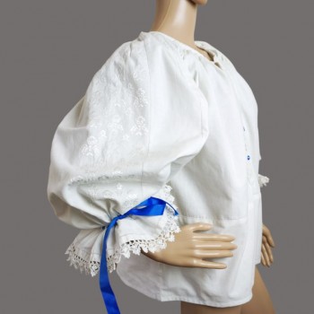 Handmade Romanian blouse with white silk embroidery