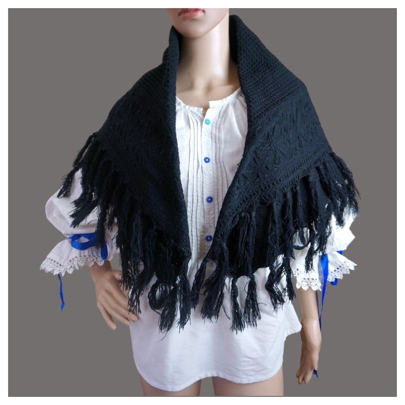 Traditioneller rumänischer Vintage-Schal mit Quasten Traditioneller rumänischer Vintage-Schal mit Quasten