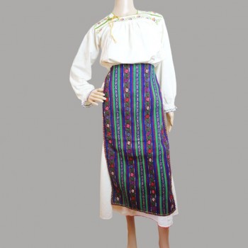 traje tradicional rumano de Oltenia, antiguo traje popular rumano hecho a mano