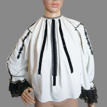 Vintage rumensk tradisjonell bluse fra Sibiu, Transilvania