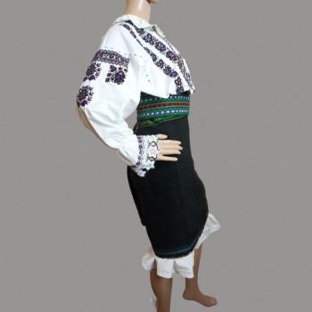 Vêtements traditionnels roumains, costume folklorique du Banat, Carasova