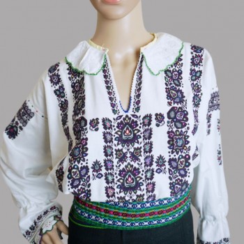 Abbigliamento tradizionale rumeno, costume popolare del Banato, Carasova