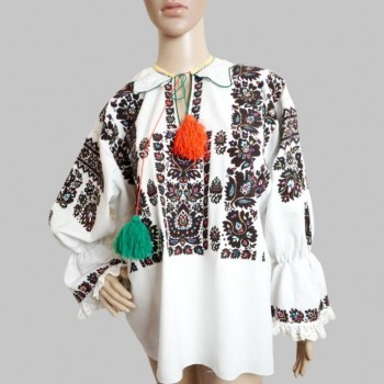 Blusa tradicional rumana hecha a mano de Transilvania con mangas acampanadas