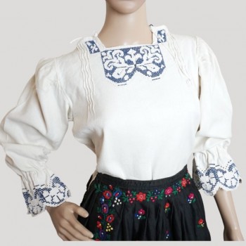 Antique Romanian traditional costume from Maramures , Chioar folkloric region