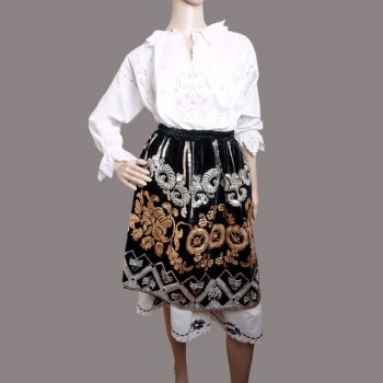 Vieux costume traditionnel roumain du Banat, Transylvanie