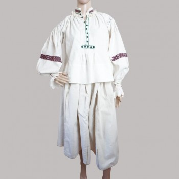 Traditionelle rumänische Kleidung aus Salaj: antike rumänische Bluse und Rock, traditionelle rumänische Schürze