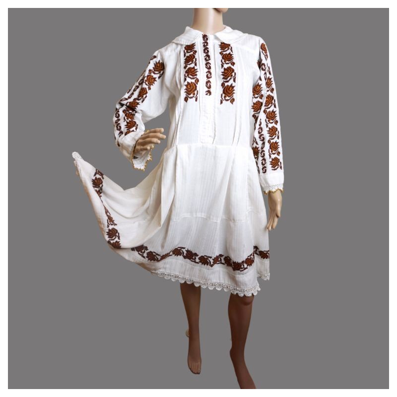 Vintage Romanian folk dress from Banat with brown embroidery Vintage Romanian folk dress from Banat with brown embroidery