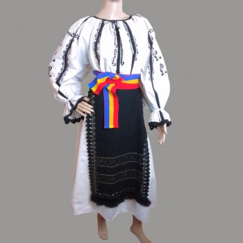 Vintage Romanian traditional clothing from Sibiu Valcea folkloric region