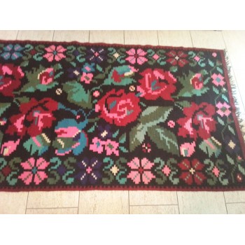 Vintage Romanian traditional wool rug with flowers from Transylvania