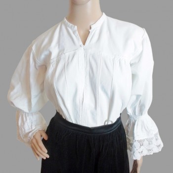 Alte traditionelle rumänische Kleidung aus dem Banat – rumänische Volkstracht