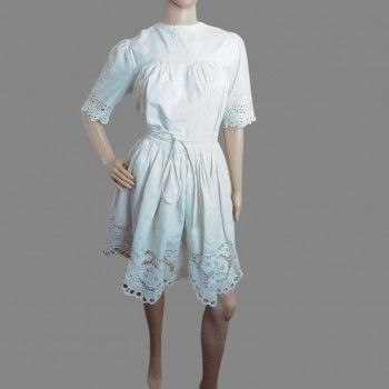 Blusa rumana vintage con bordado calado y falda de Transilvania, Arad