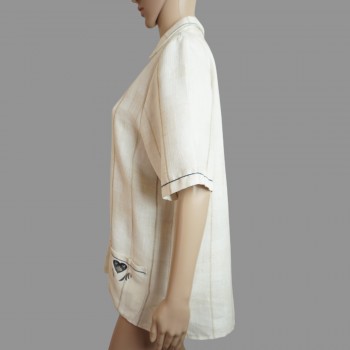 Short-Sleeved Cream Bavarian Shirt with Embroidered Pockets – Size 42