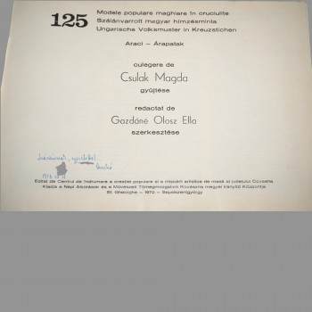Ungarske folkekunstmønstre i korssting – vintagebog fra 1972
