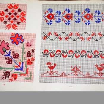 125 Hungarian Folk Cross-Stitch Patterns by Csulak Magda