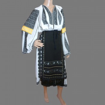 Vintage Romanian Traditional Attire - Handmade Romanian Folk Costume