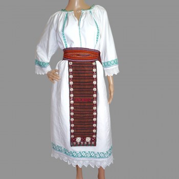 Vintage Romanian Folk Costume from Banat’s Cărbunari Region - Handcrafted Dress with Wool Aprons and Belt