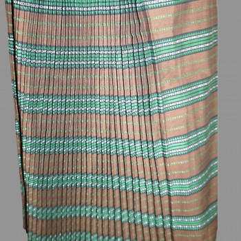 Falda tradicional húngara o rumana vintage de Transilvania – Traje folclórico de los años 70