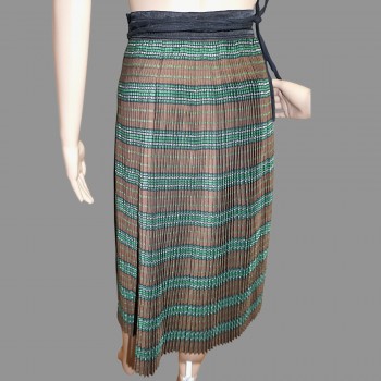 Falda tradicional húngara o rumana vintage de Transilvania – Traje folclórico de los años 70