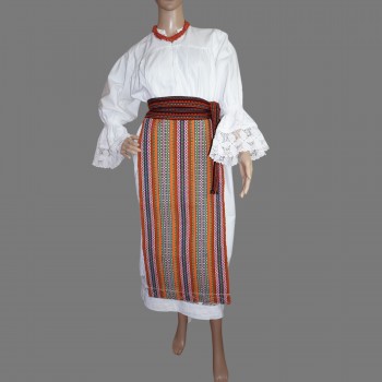 Robe Traditionnelle à Manches Évasées, Tabliers en Laine et Ceinture Tissée
