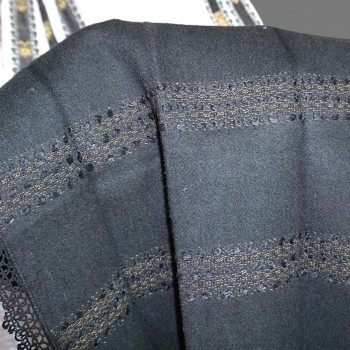 Authentic Vintage Romanian Folk Costume from Mărginimea Sibiului – Hand-Embroidered, Excellent Condition