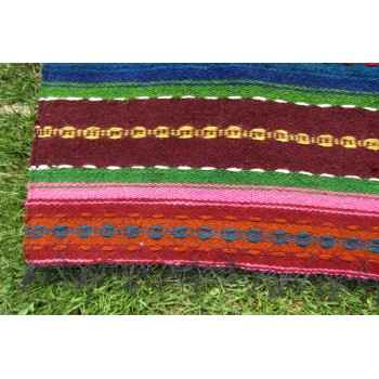 Tappeto kilim rumeno vintage, tappeto tradizionale antico e stretto